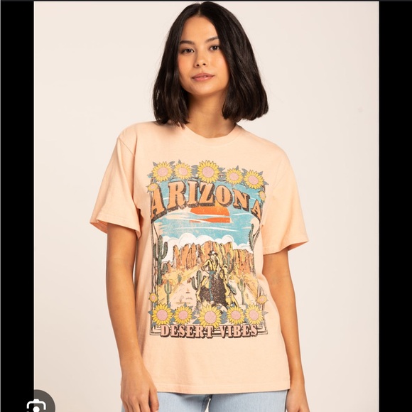 Full Tilt Tops - Full Tilt Tilly’s Size Large Peach Arizona Desert Vibes Graphic Tee